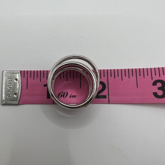 Ring - Picture 5 of 5